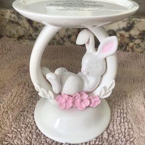 BATH AND BODY WORKS NAPPING BUNNY 3 WICK CANDLE HOLDER EASTER 2023. BRAND NEW